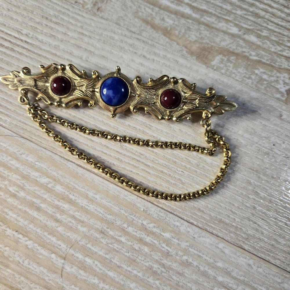 VIntage Gold Tonr Brooch